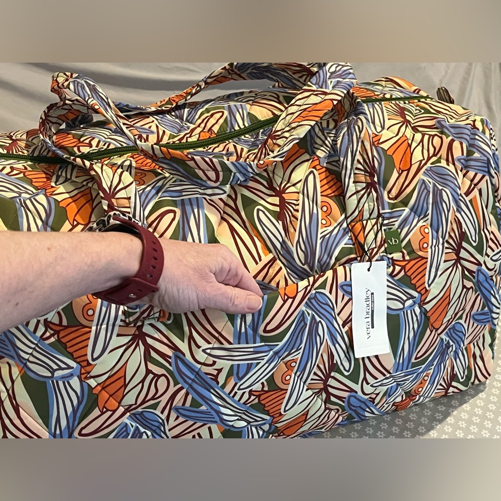 Vera Bradley Colorful Ultralight Large Travel Duffel Bag Dragonfly By NWT - Picture 2 of 7